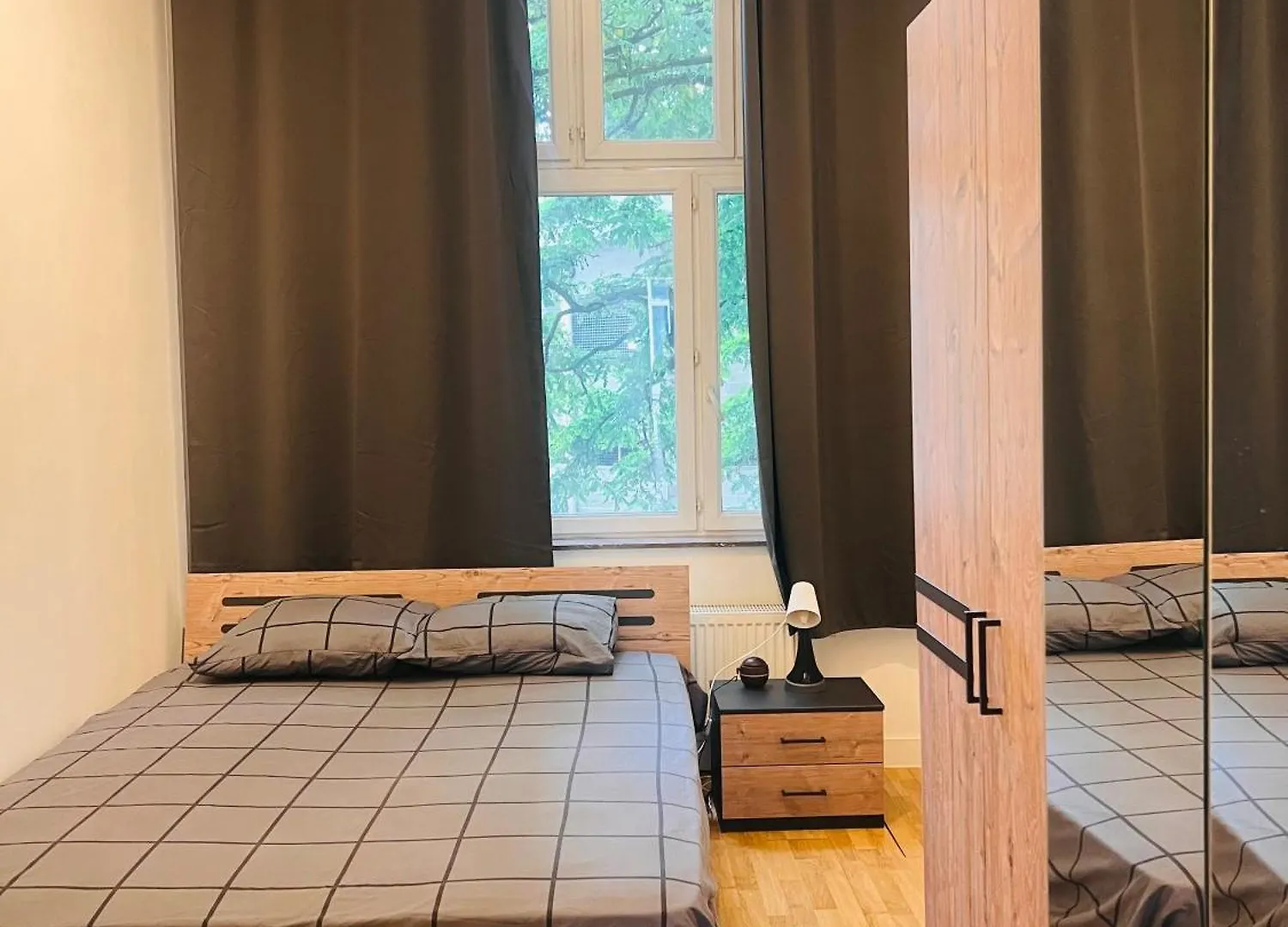 Апартаменты Quarto Da Nessa Proximo A Louise Брюссель Бельгия